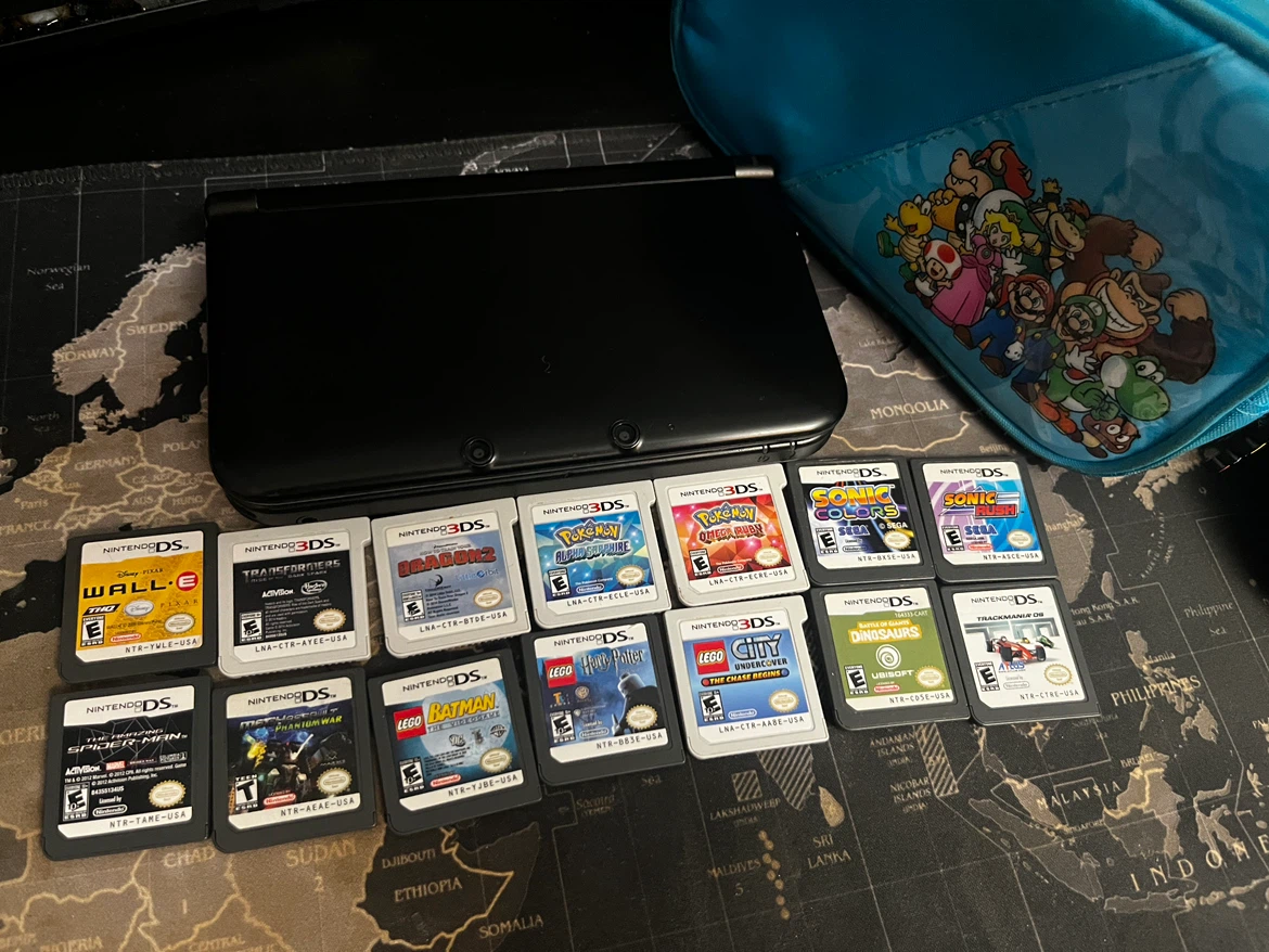 New Nintendo 3DS XL + 14 Game Bundle & Case
