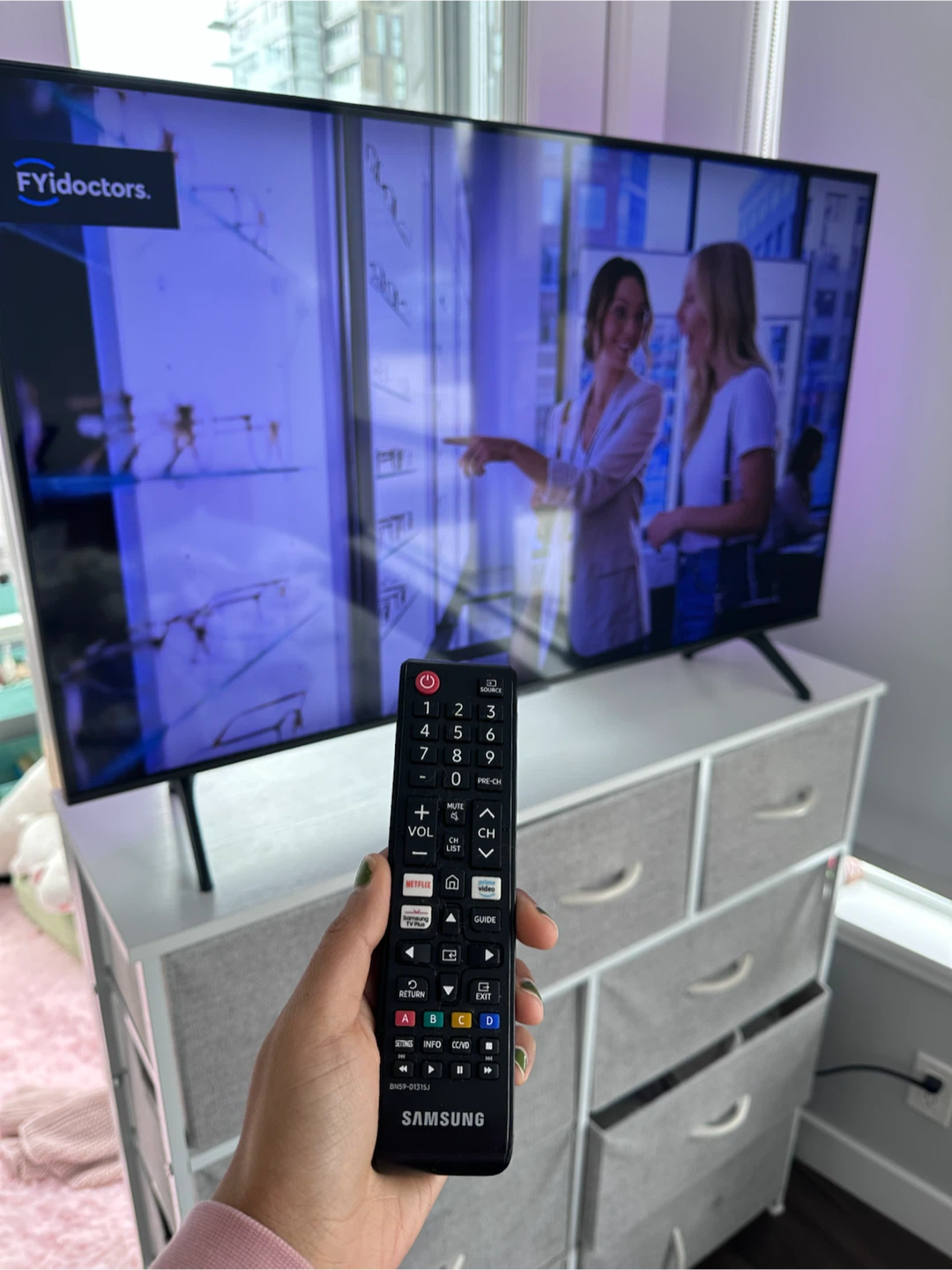 Samsung 43" 4K Smart TV (UN43TU7000F) - photo 3