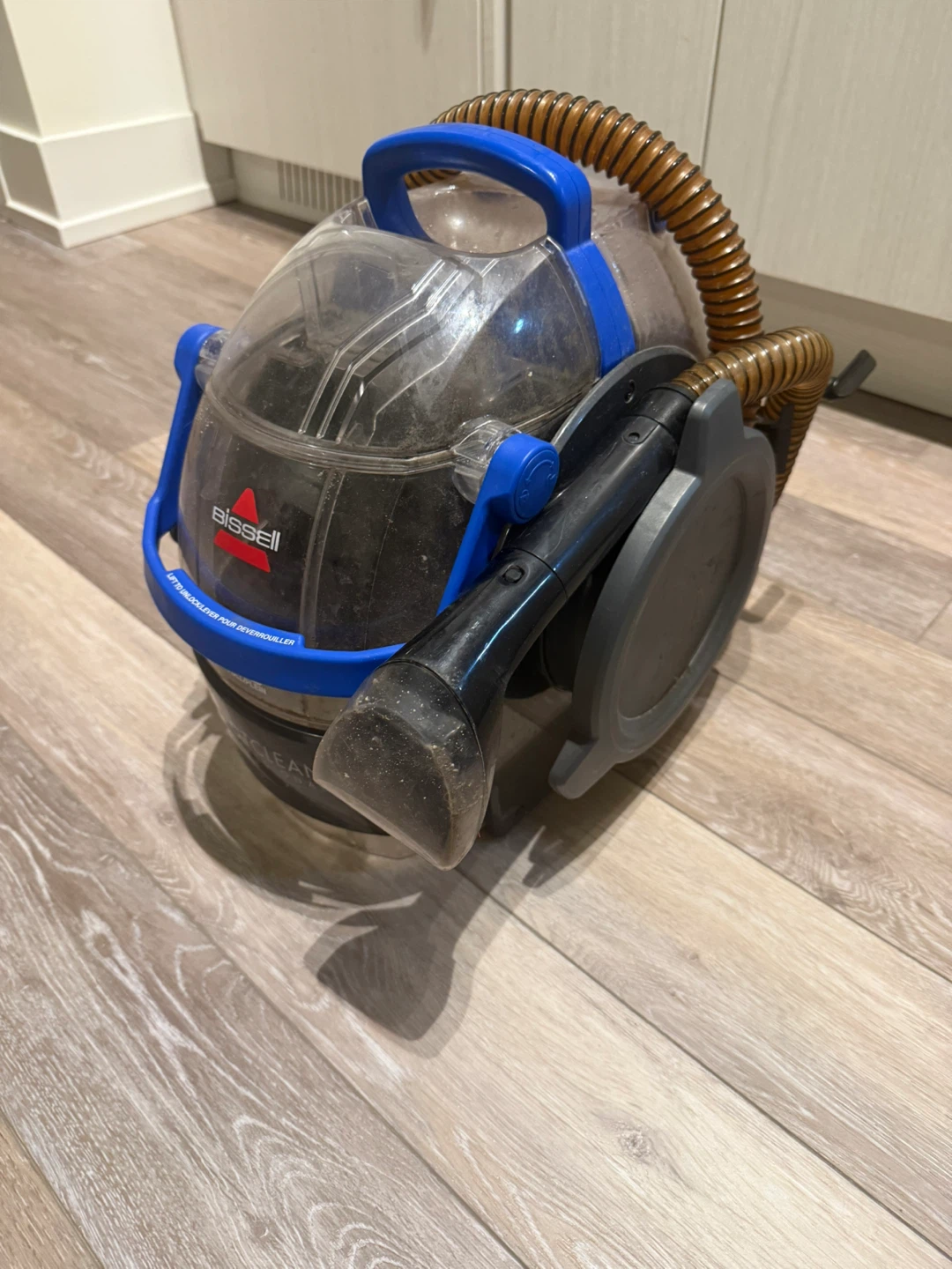 Bissell SpotClean Professional Portable Cleaner - photo 3
