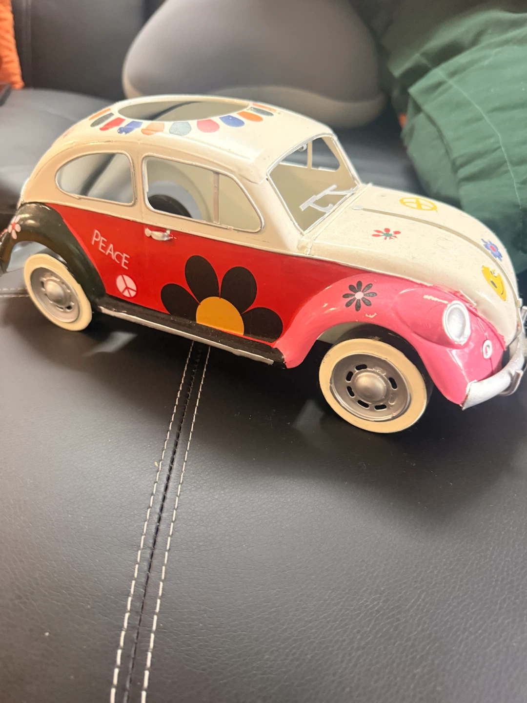 Vintage style metal car tissue holder