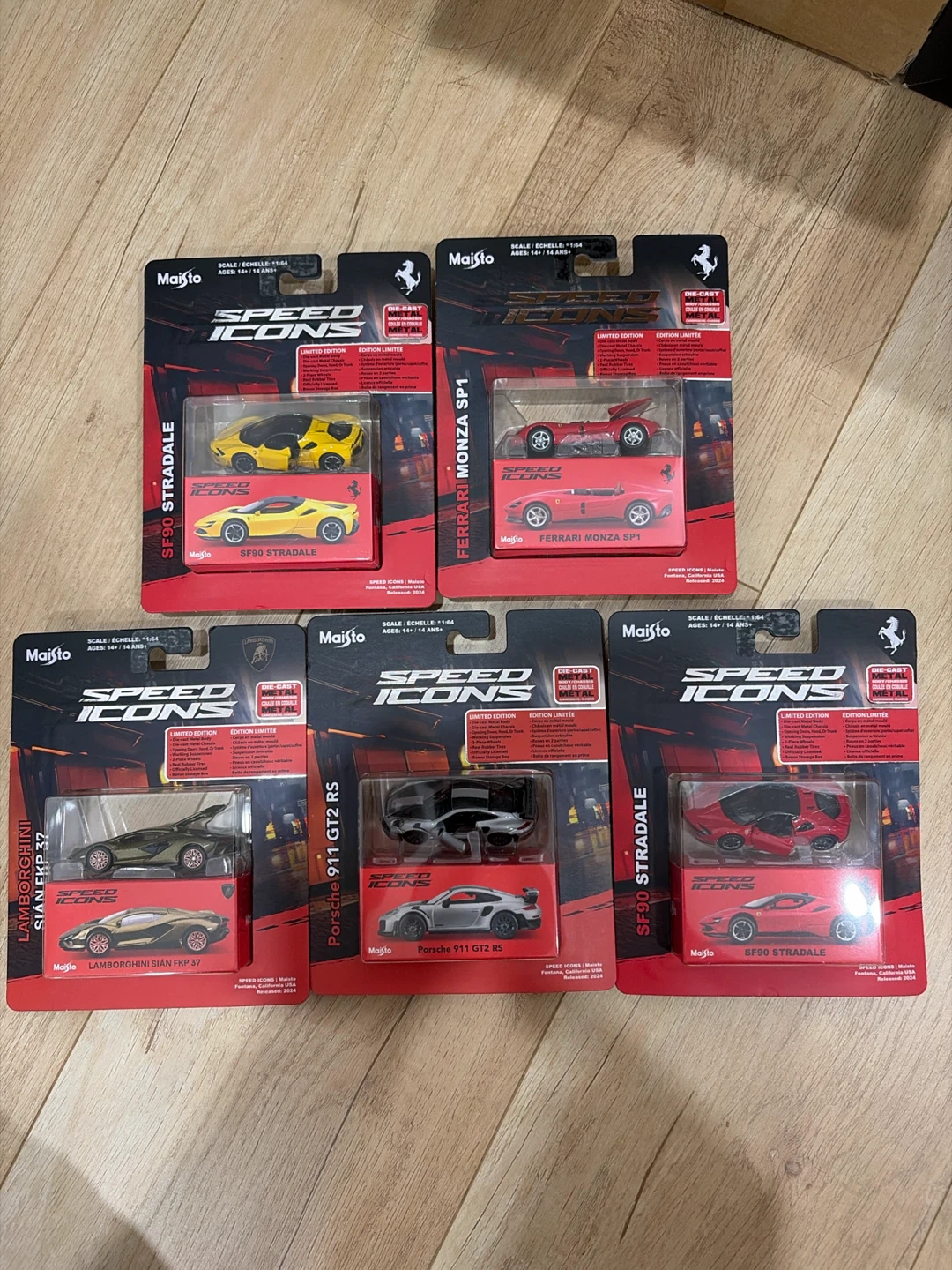 Maisto Speed Icons 1:64 Die-cast Car Collection