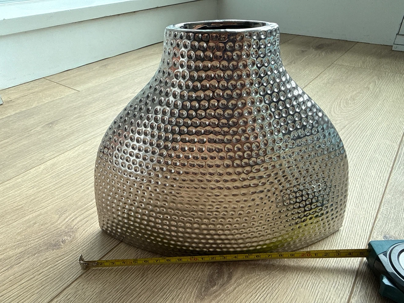 Silver Hammered Texture Vase