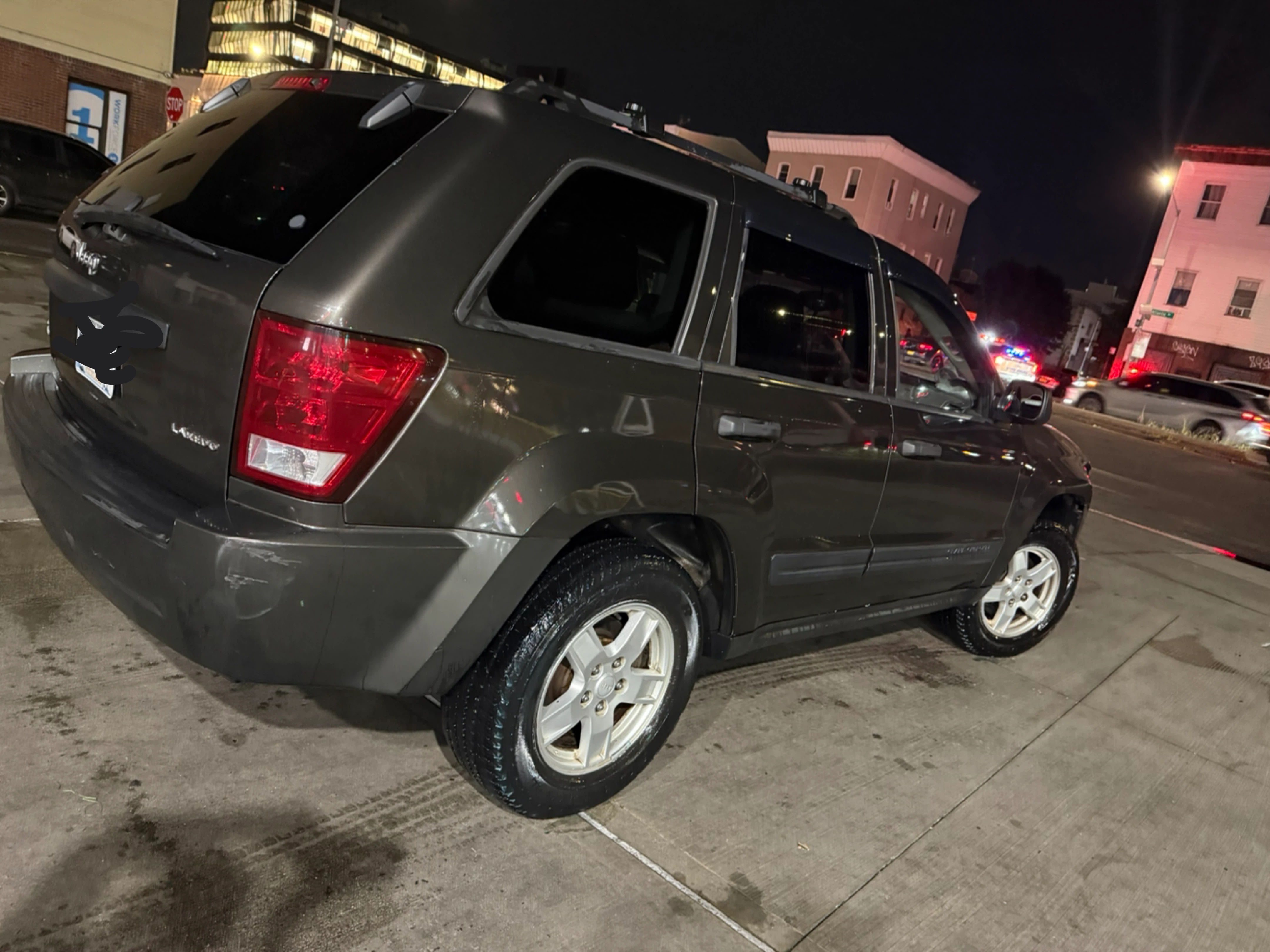 Jeep Grand Cherokee Laredo - photo 2
