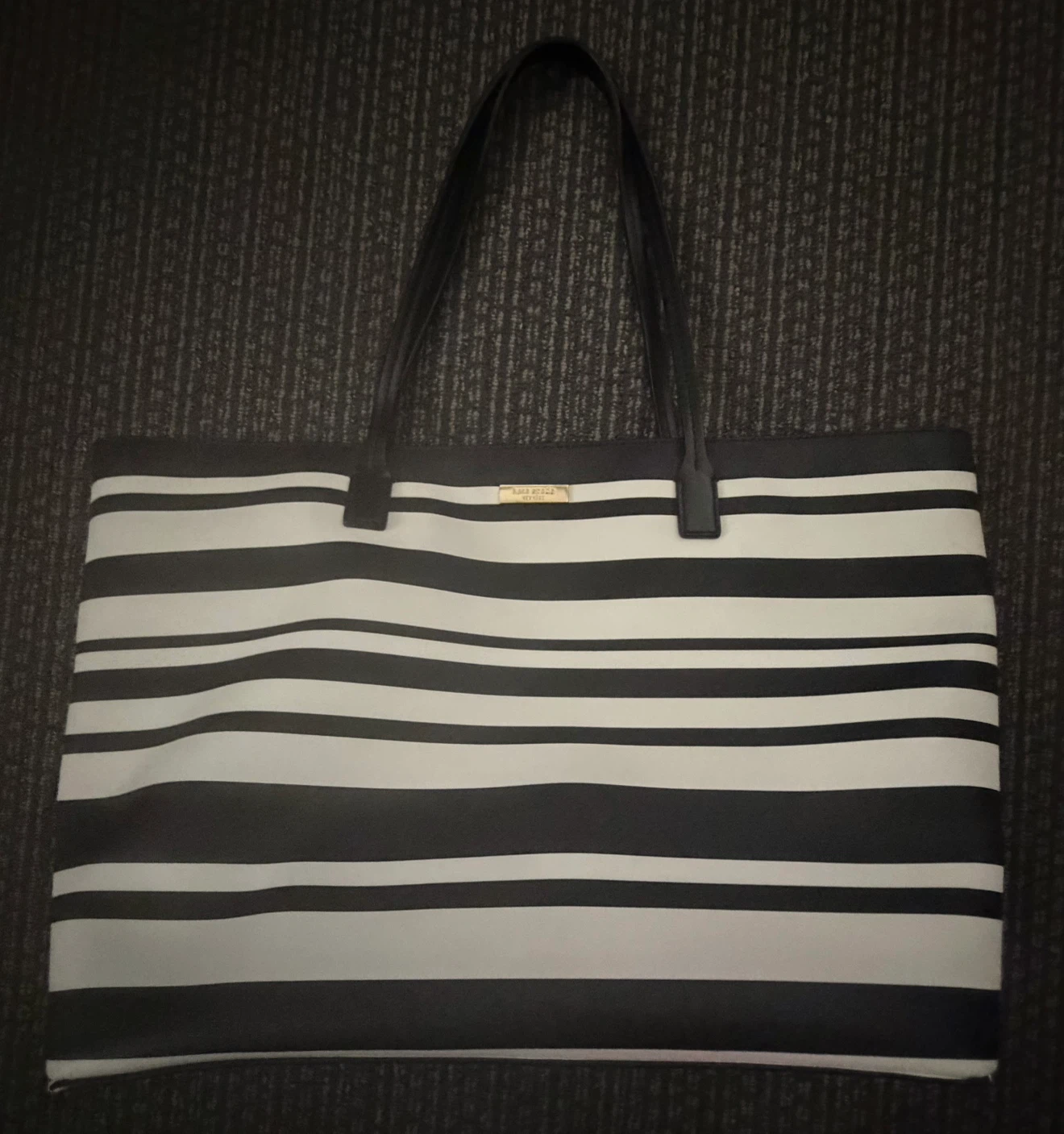 New • Size XL • KATE SPADE Tote • $450+ Retail