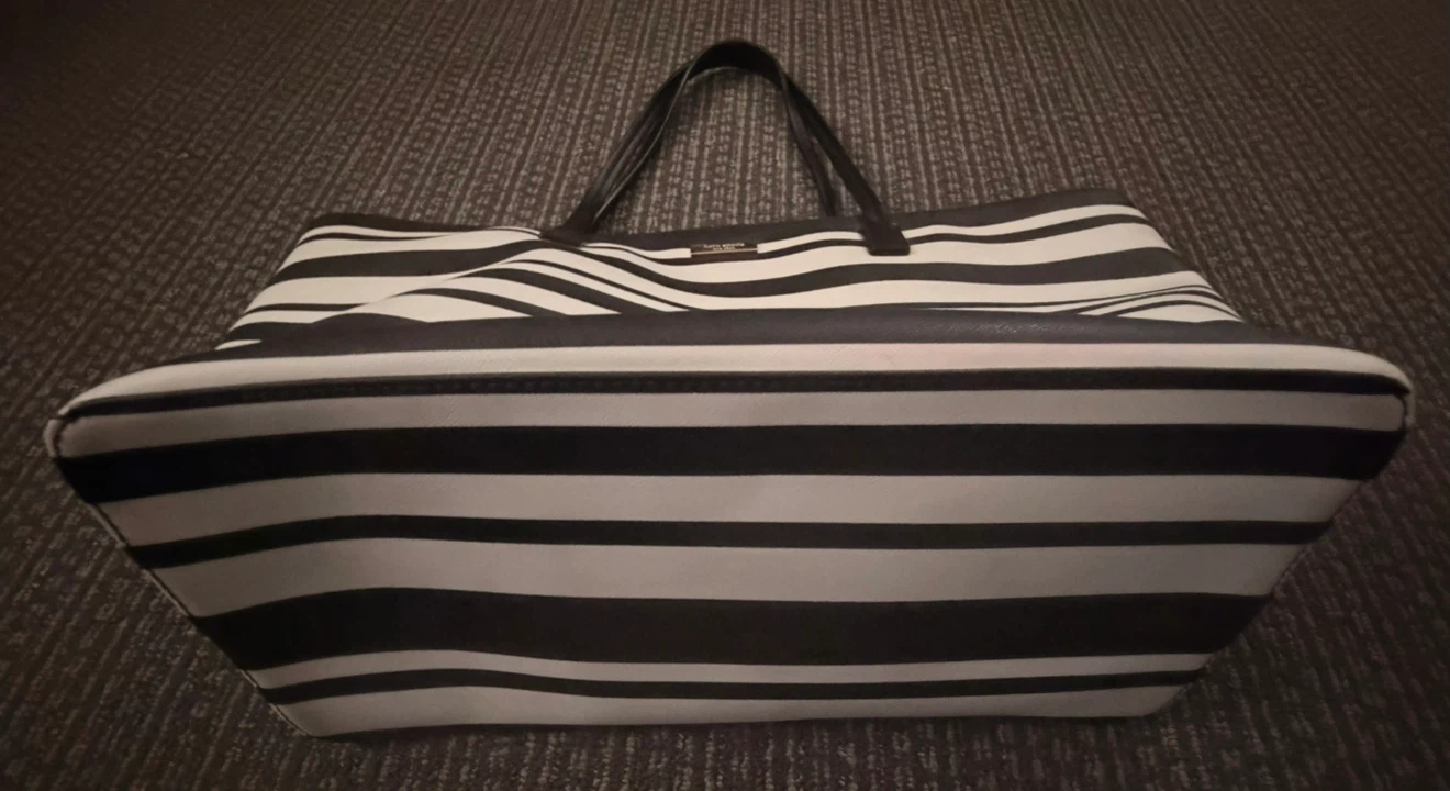 New • Size XL • KATE SPADE Tote • $450+ Retail - photo 2