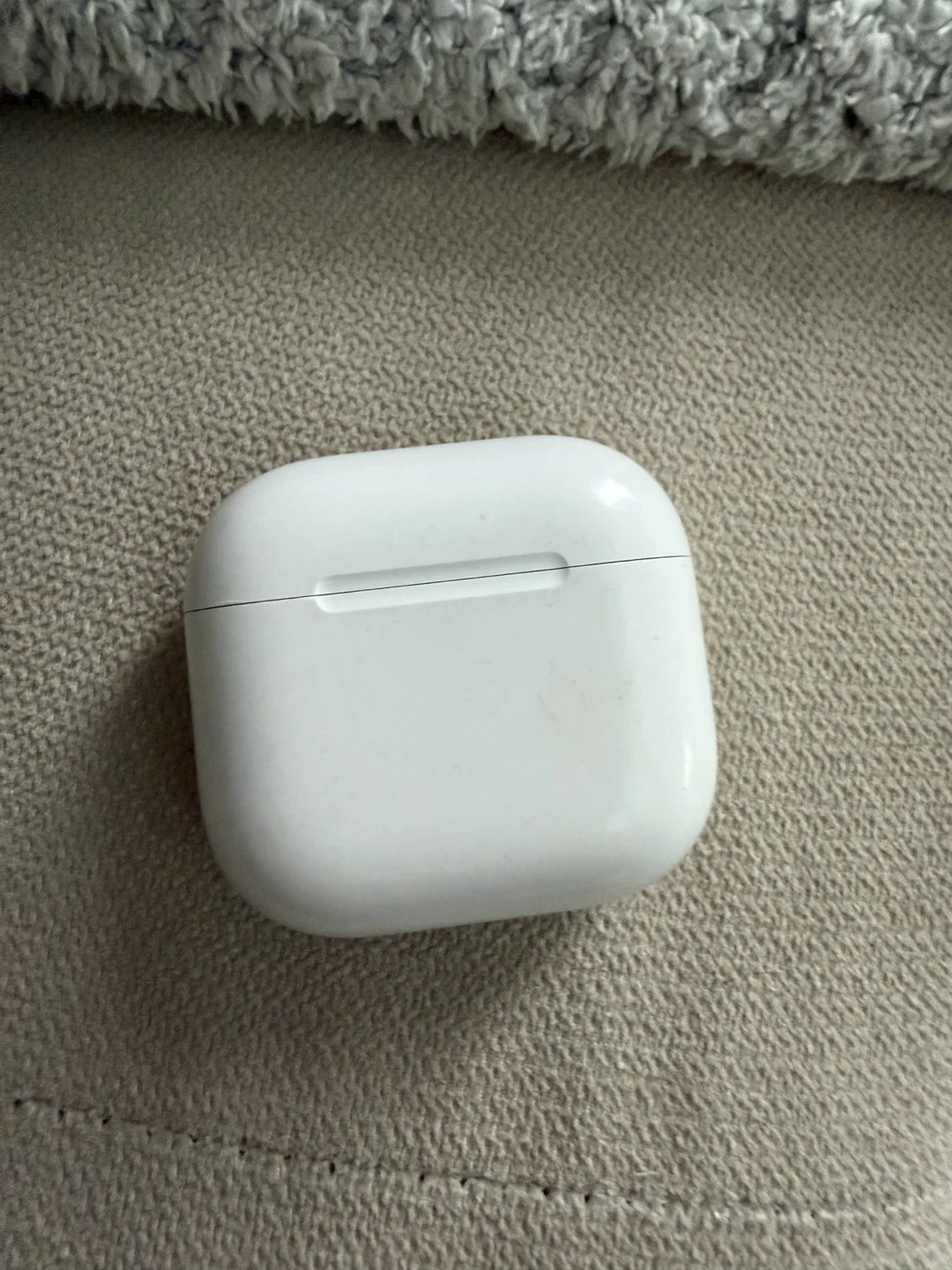 Apple AirPods 3rd Gen – Left AirPod + Charging Case - photo 2