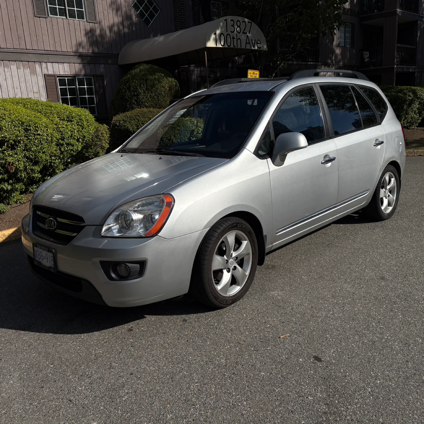 Silver Kia Rondo EX - photo 3