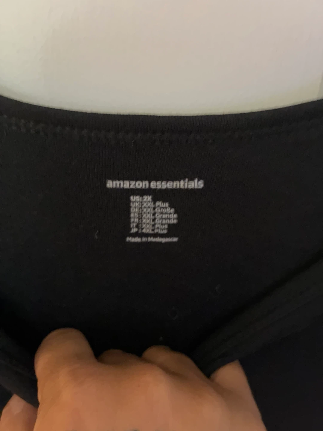 Amazon Essentials Black Tank Top - photo 2