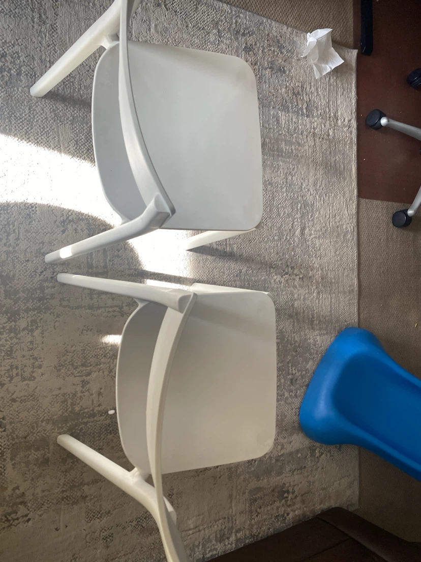 Two white dining chairs - photo 2