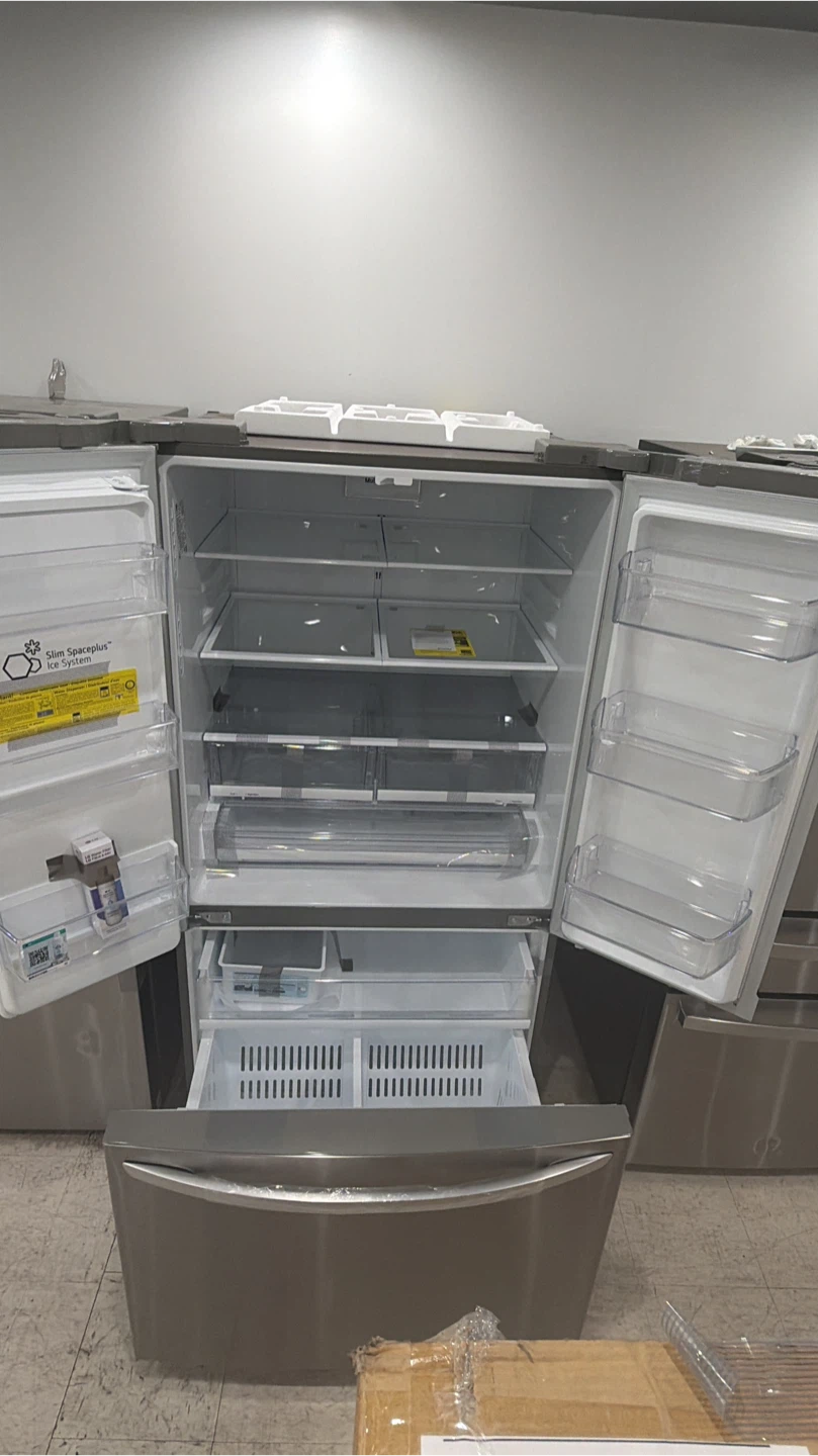 LG French Door Refrigerator with Slim Spaceplus - photo 2