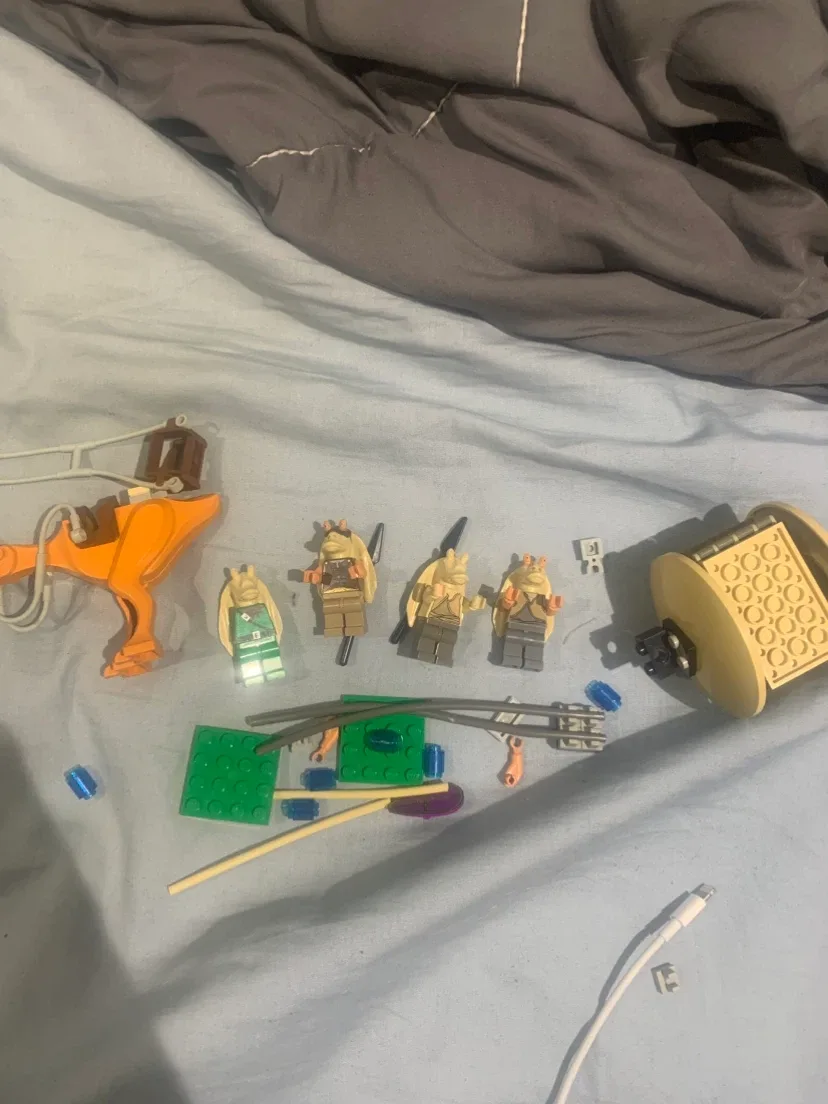 LEGO GUNGAN MINIFIG LOT