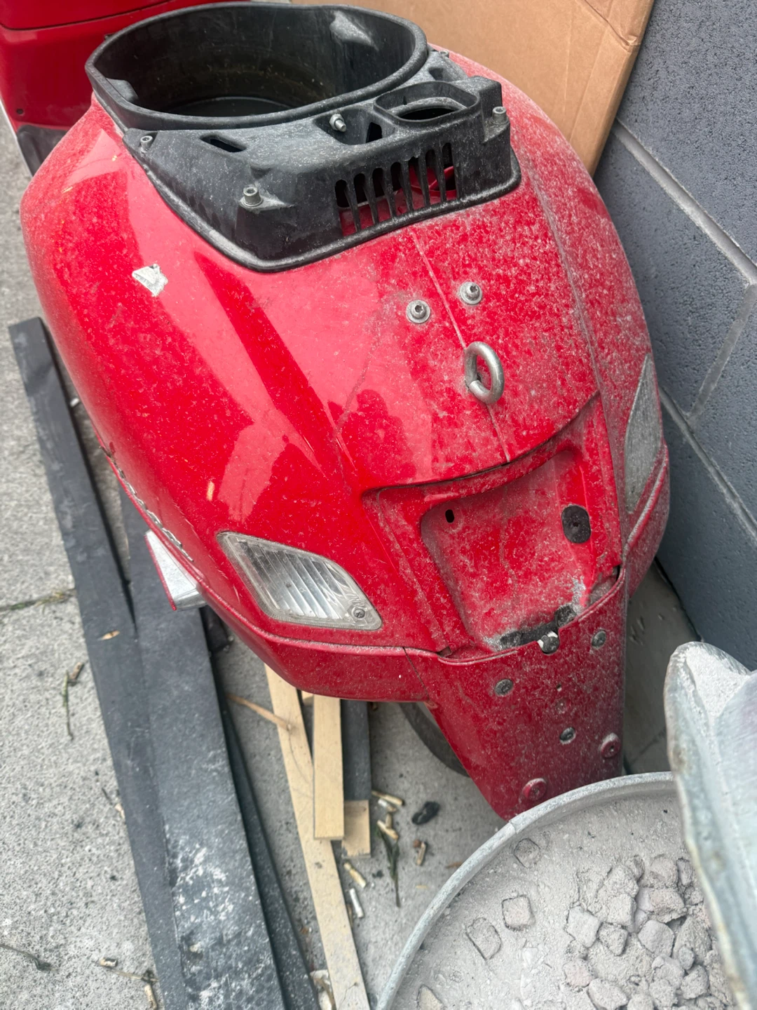 Red Vespa Scooter - photo 5
