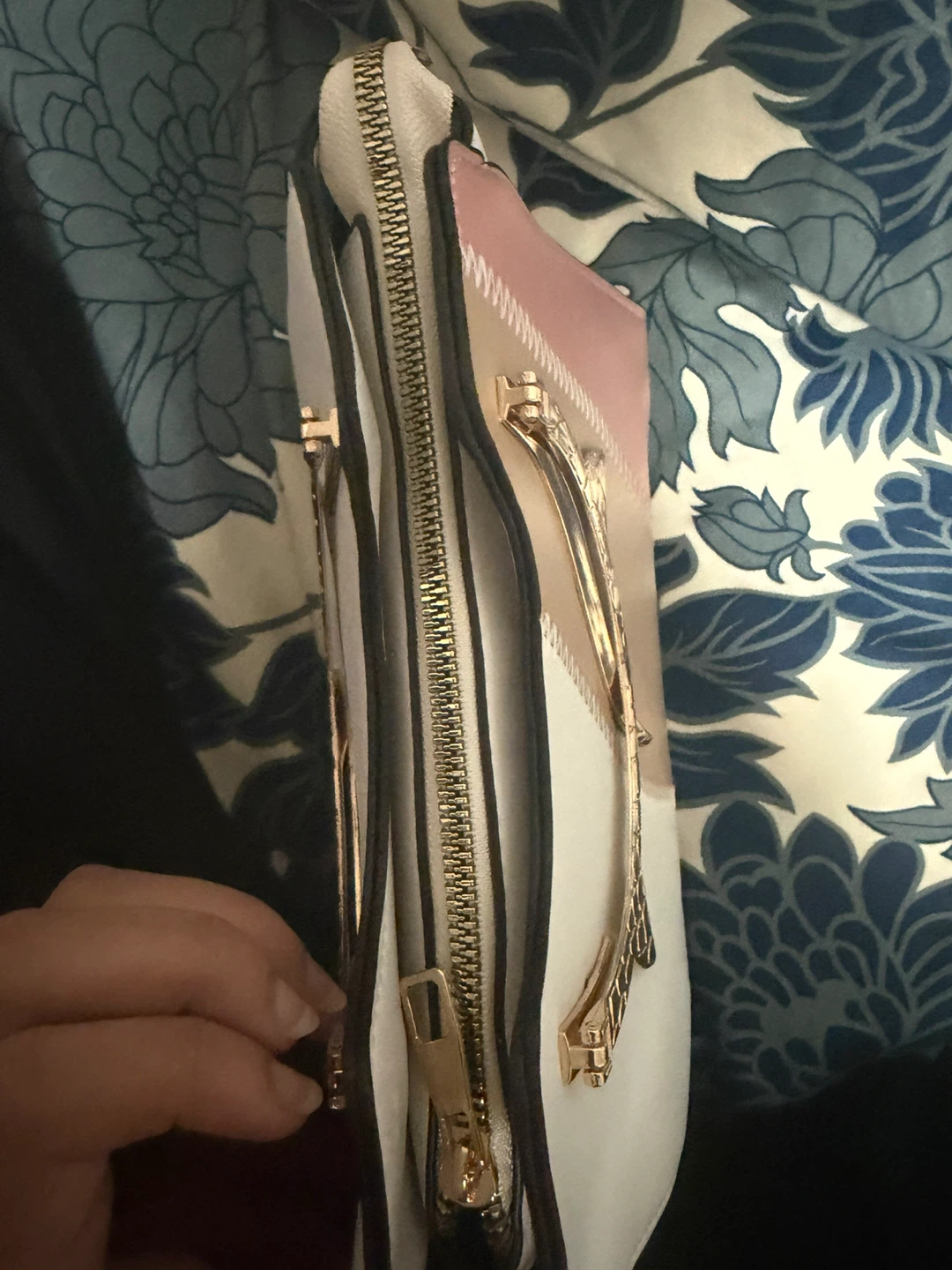 Elegant Ladies Handbag - photo 4