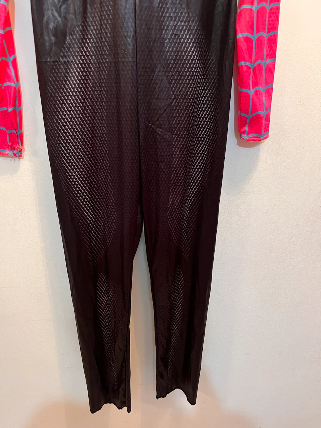 Spider-Gwen hooded costume jumpsuit - photo 3