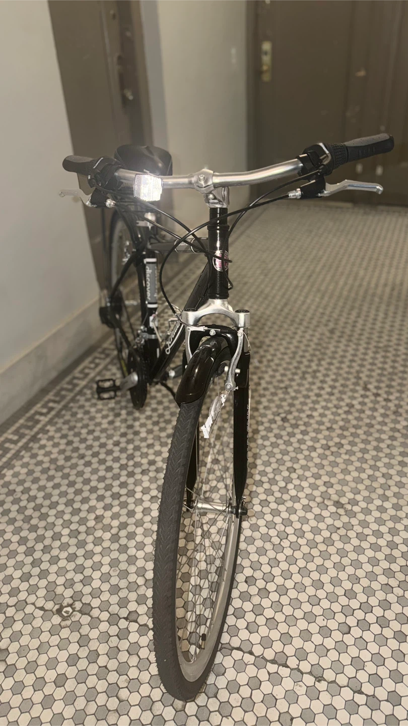 Schwinn Discover Hybrid Bike - photo 3