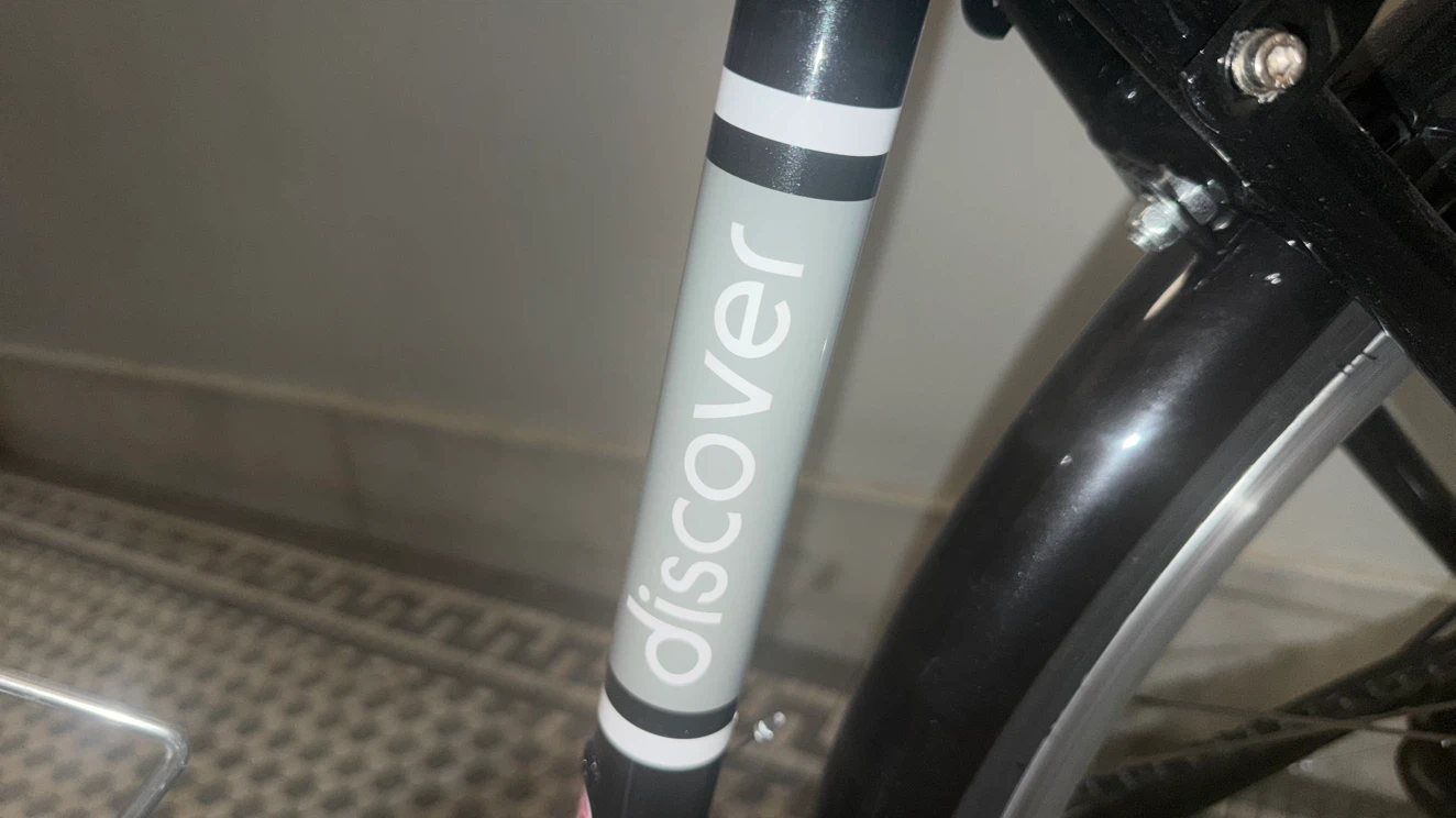 Schwinn Discover Hybrid Bike - photo 5