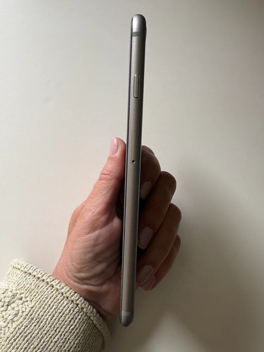 Iphone 6s Plus 64 GB Unlocked Functional/  Cracks  On Screen - photo 4
