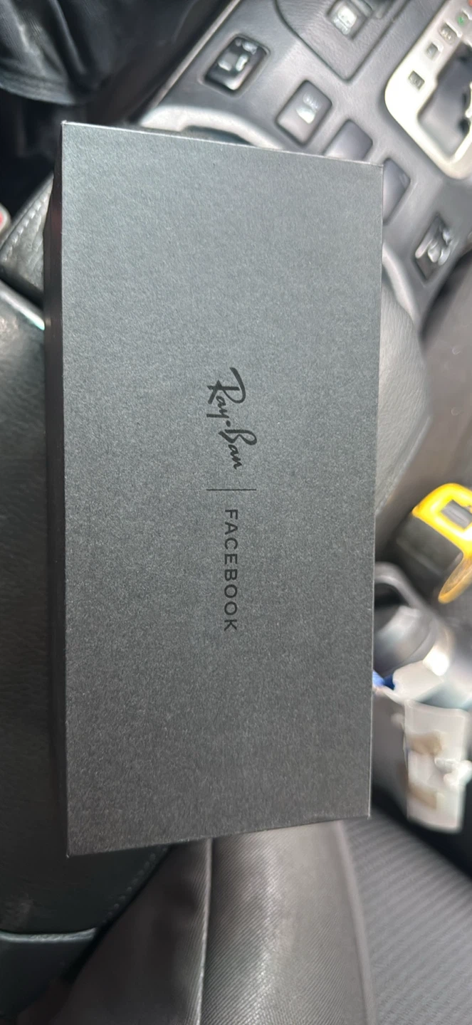 Ray-Ban Stories Wayfarer Smart Glasses - photo 3