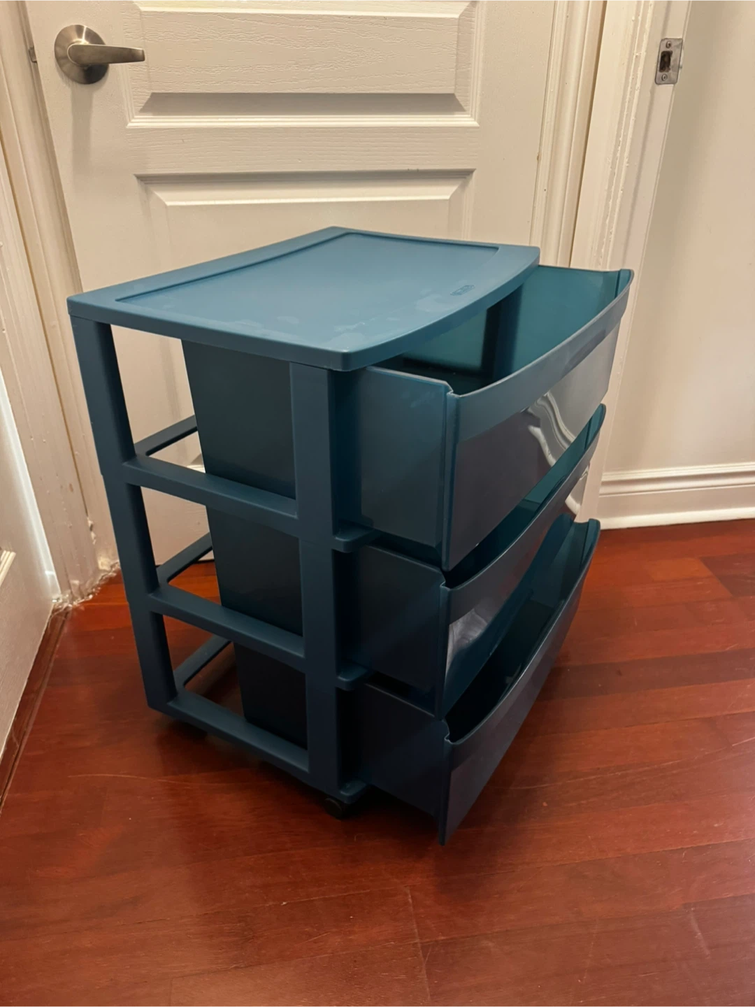 Sterilite 3-Drawer Storage Cart - photo 2