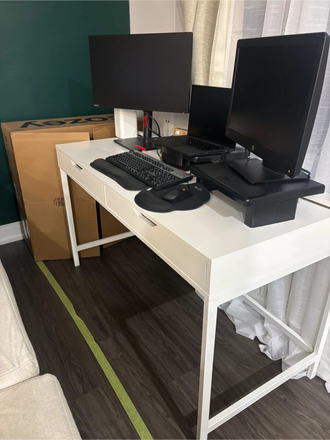IKEA MICKE Desk - White - photo 2