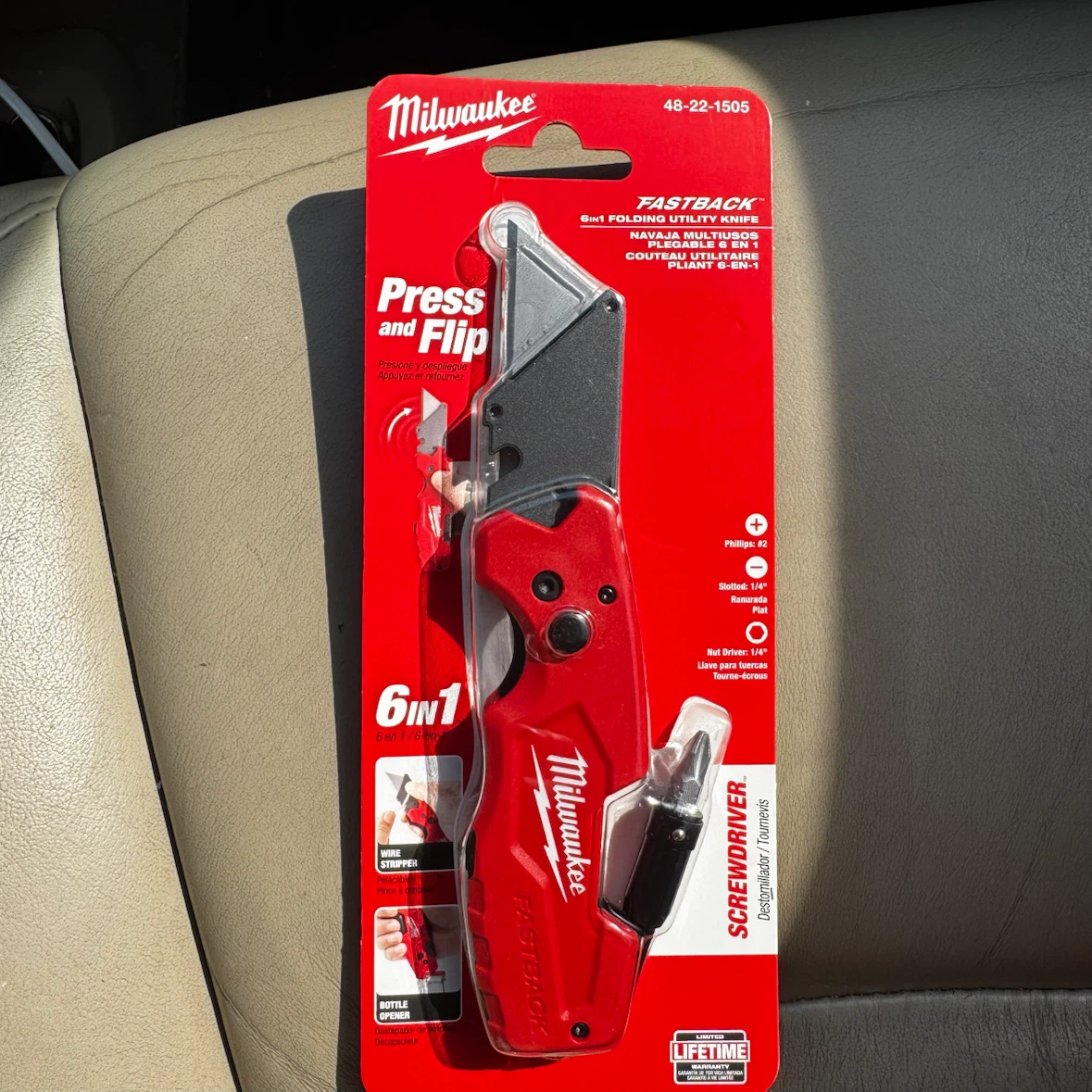 Milwaukee Fastback 6-in-1 Folding Utility Knife