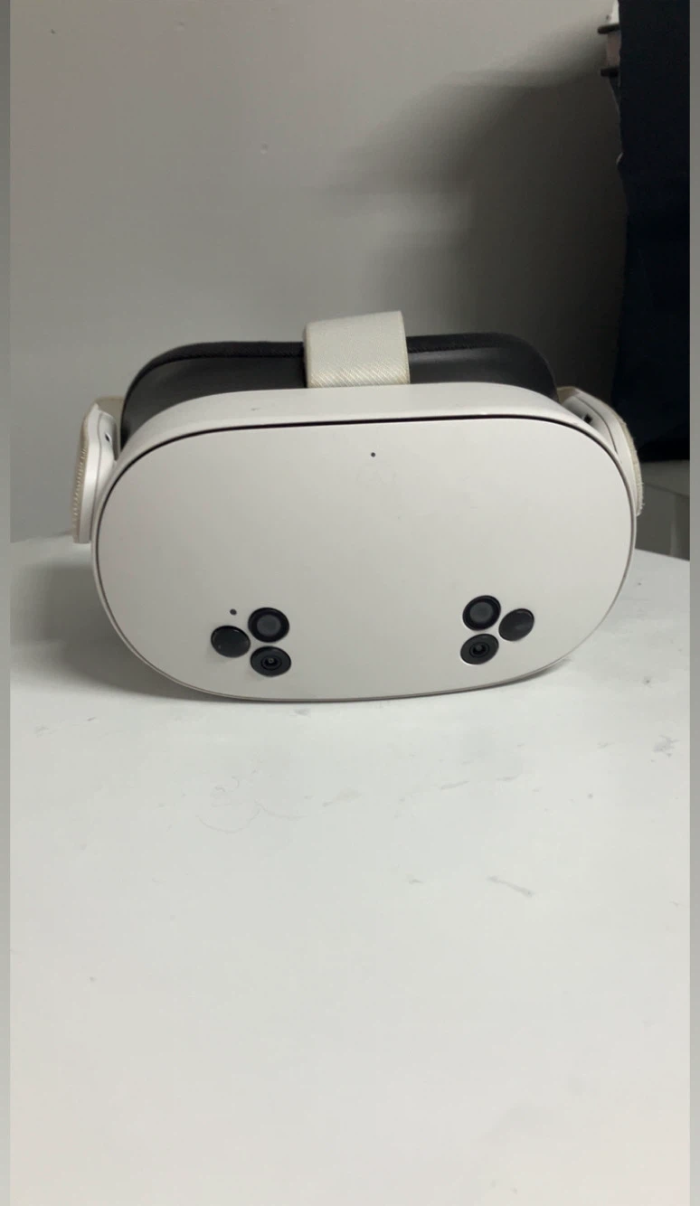 Meta Quest 3 VR Headset and Controllers