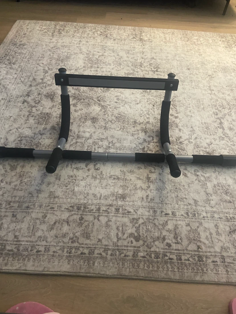 Door pull up bar - photo 2