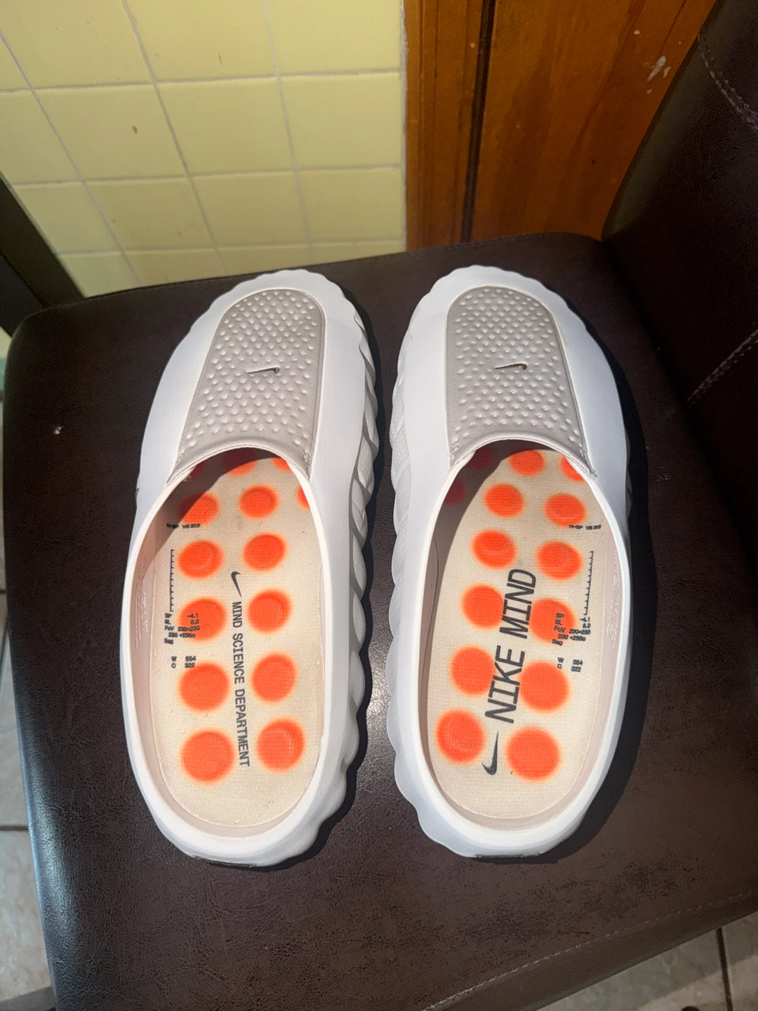 Nike Mind Science Department Mules - photo 2
