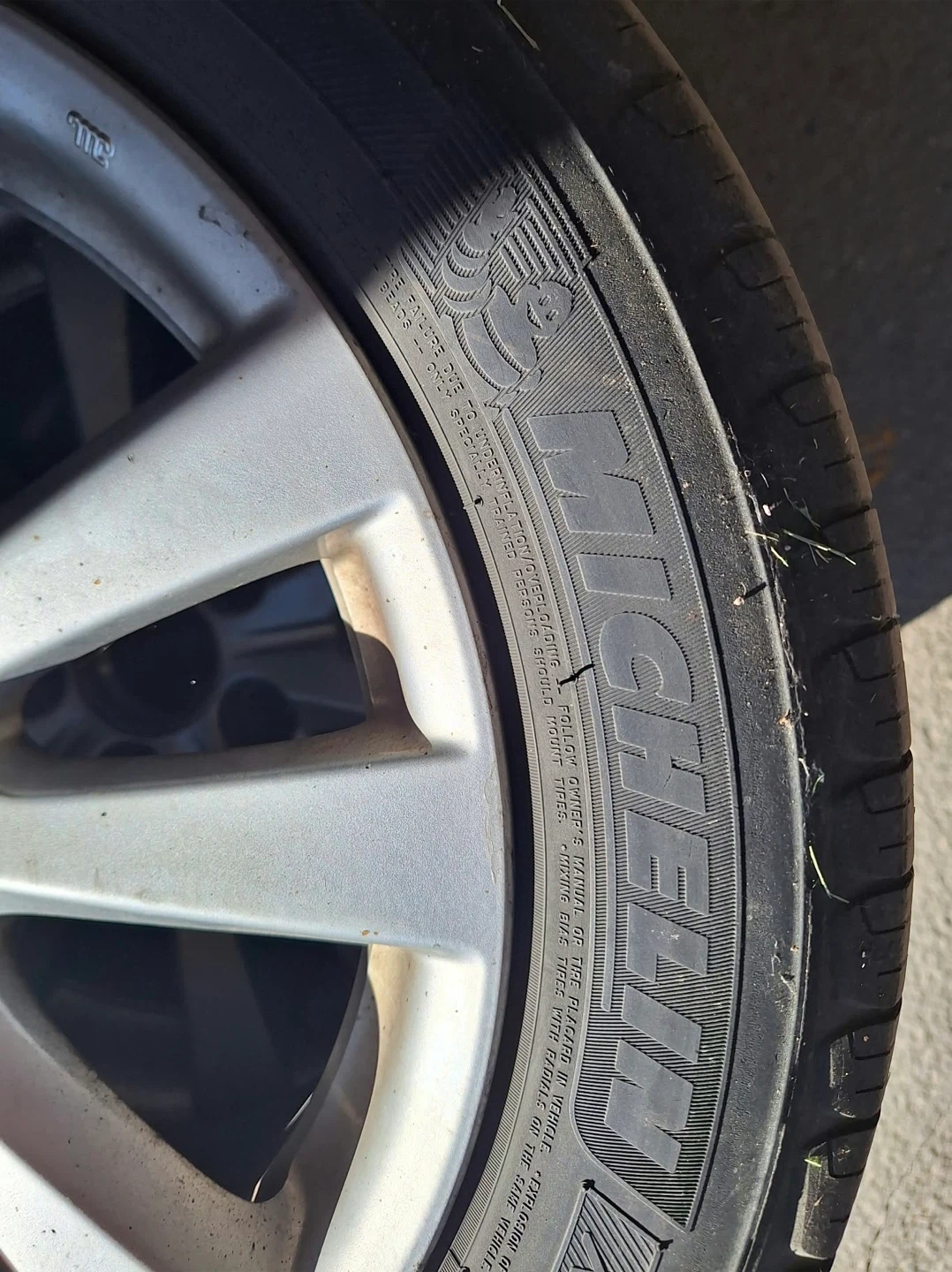 Michelin 205/55R16 All-Season Tire with rims - photo 2