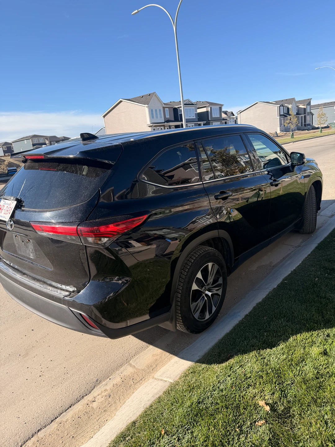 2021 Toyota Highlander SUV - photo 3