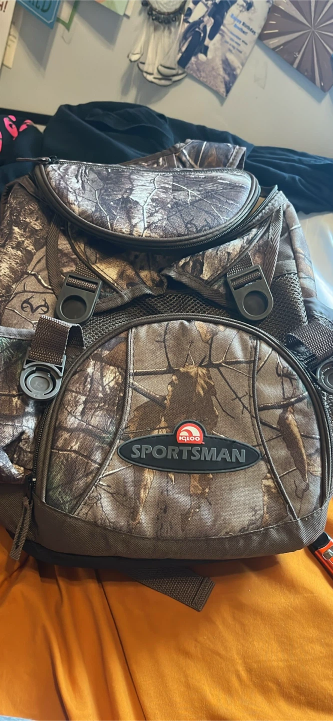 Igloo Sportsman Cooler Backpack