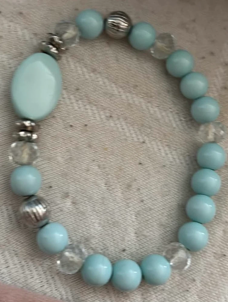 Light blue beaded stretch bracelet