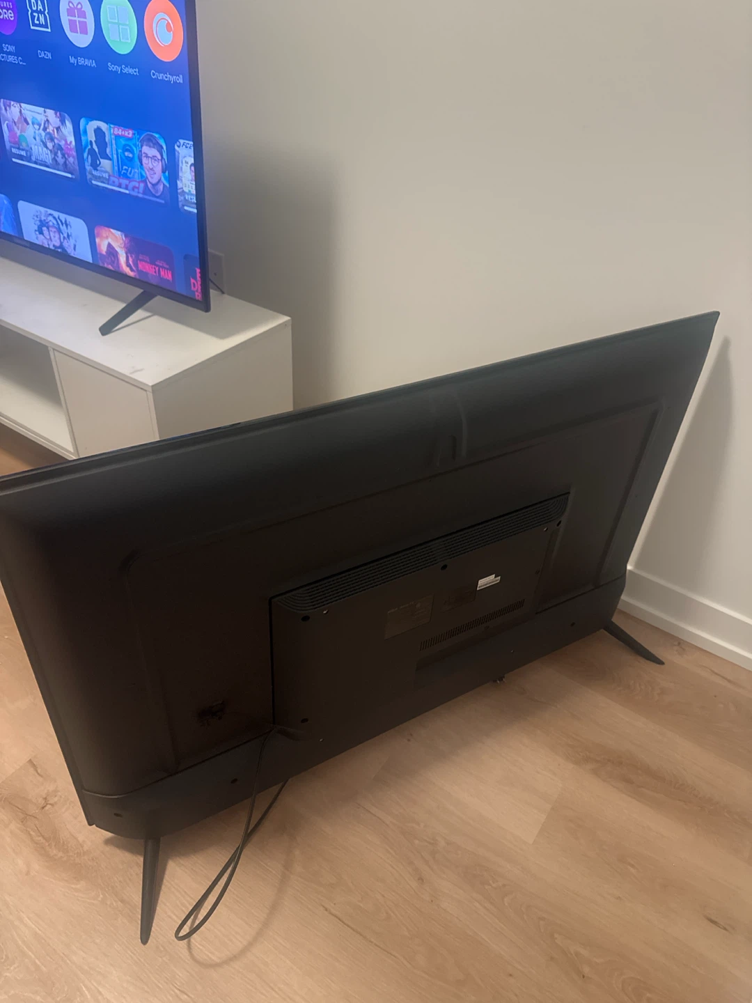 RCA Roku Smart TV - photo 2