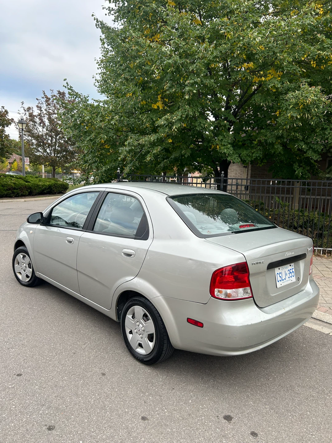 71,000kms 1 Owner Manual 4DR Wave!!! - photo 2