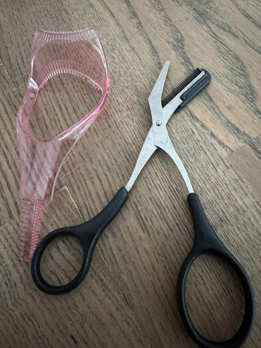 eyebrow trimming scissors + Mascara Guard and Eyelash bundle - photo 3