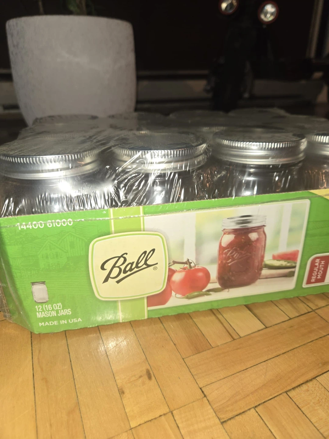 Ball Regular Mouth Mason Jars 16oz - 12 Pack