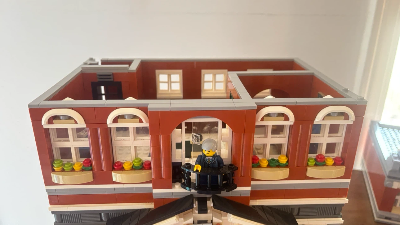 Modular Building Town Hall Set 10224 - photo 4