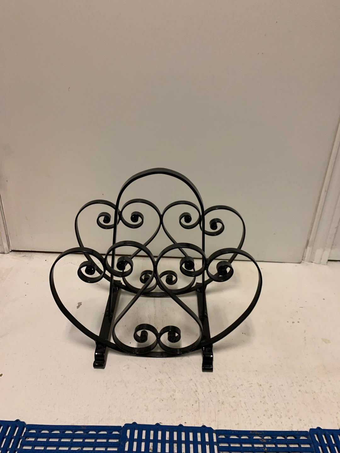 Black Wrought Iron Magazine Rack