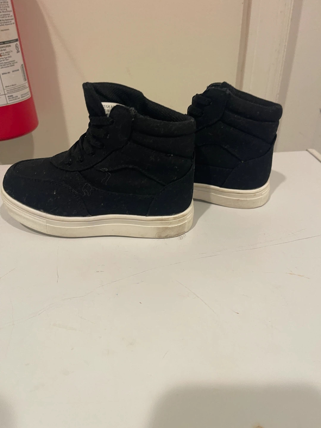 Fabkids black high-top sneakers size US T7 - photo 5