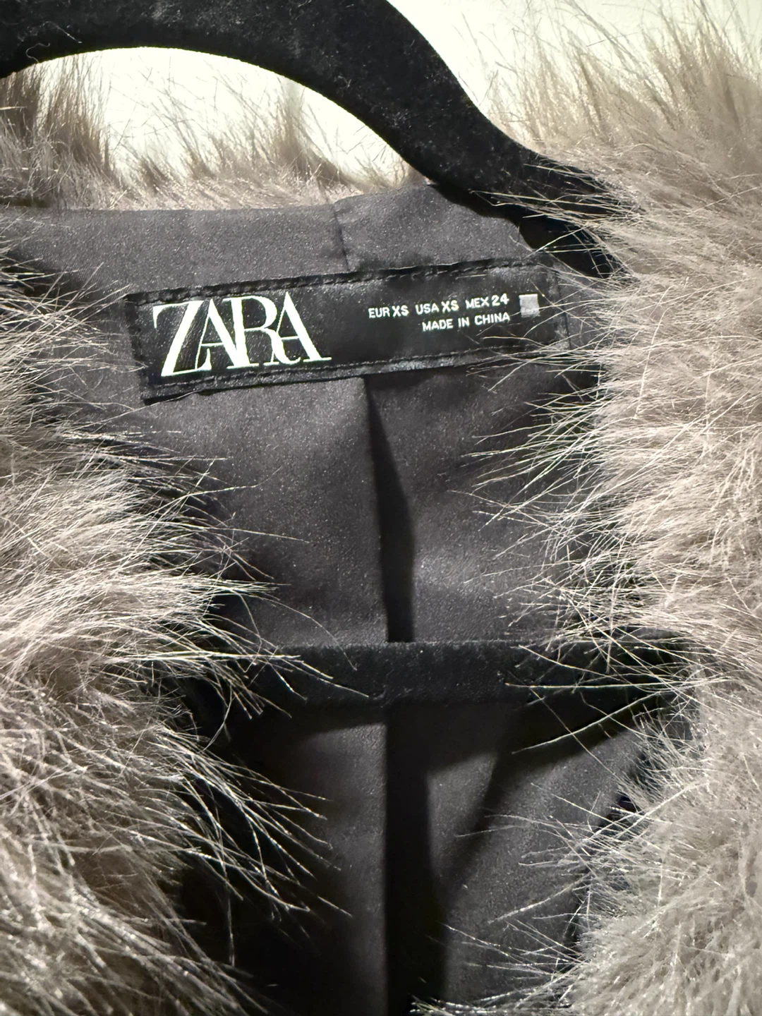 ZARA Faux Fur Grey Jacket - photo 3