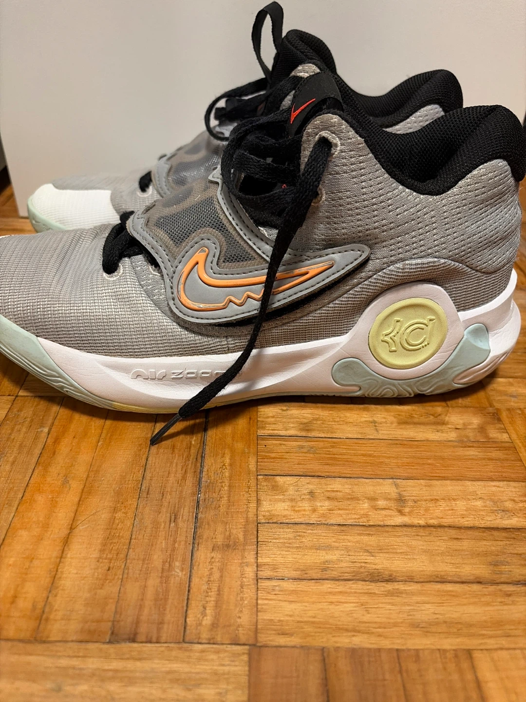 Nike KD Trey 5 Basketball Shoes 8.5 - photo 2