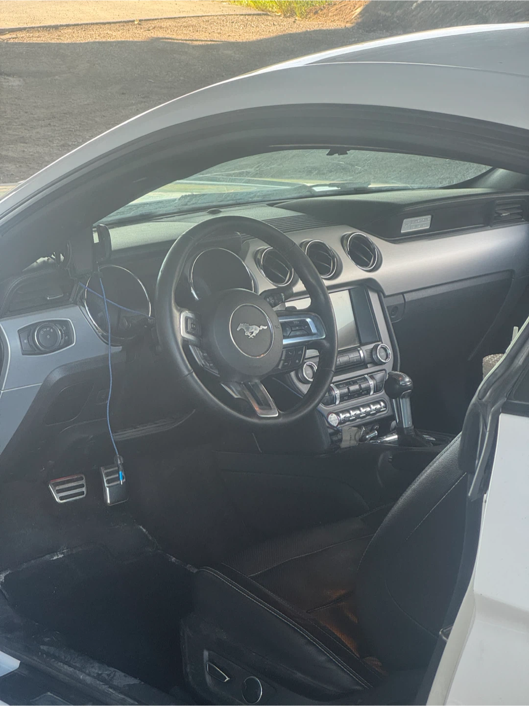 Ford Mustang Coupe - photo 5