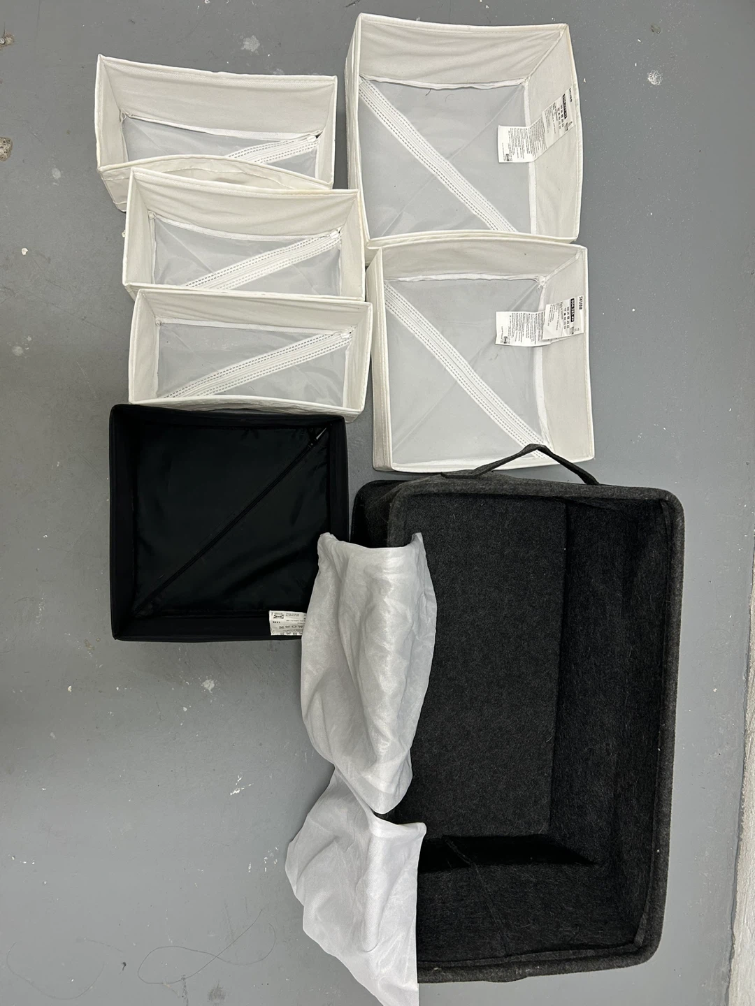 Laundry Hamper - photo 2
