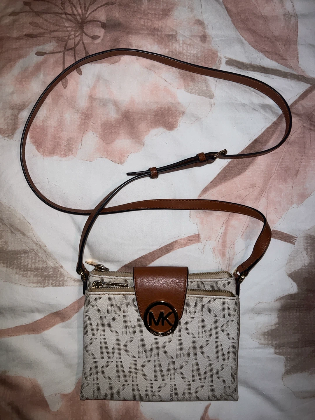 Michael Kors Crossbody Bag