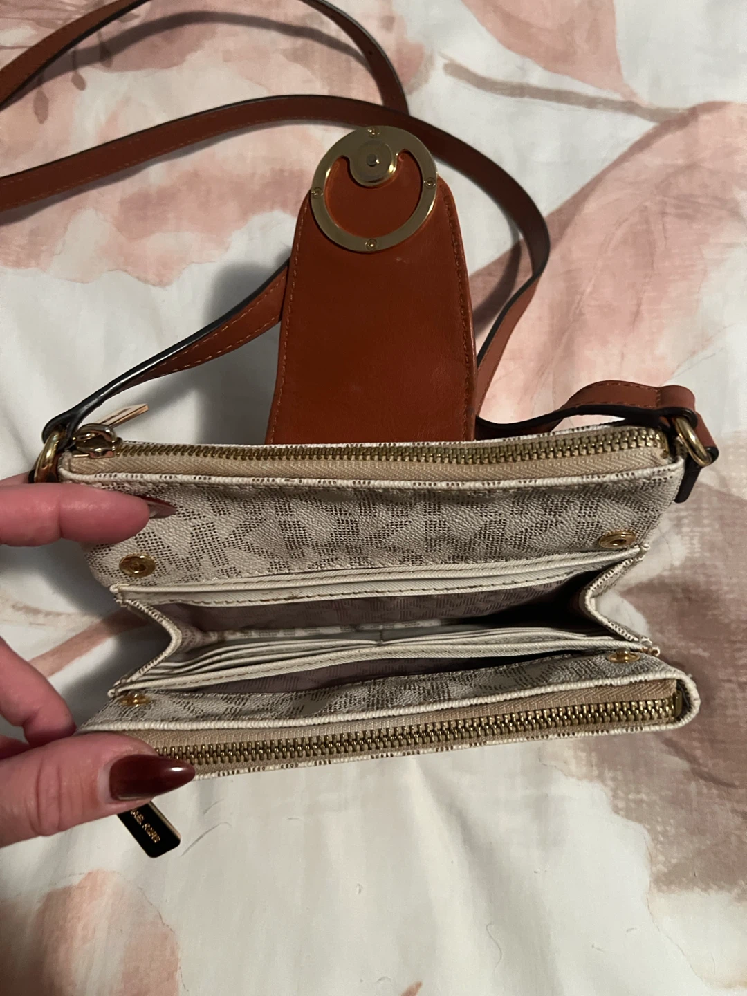 Michael Kors Crossbody Bag - photo 3