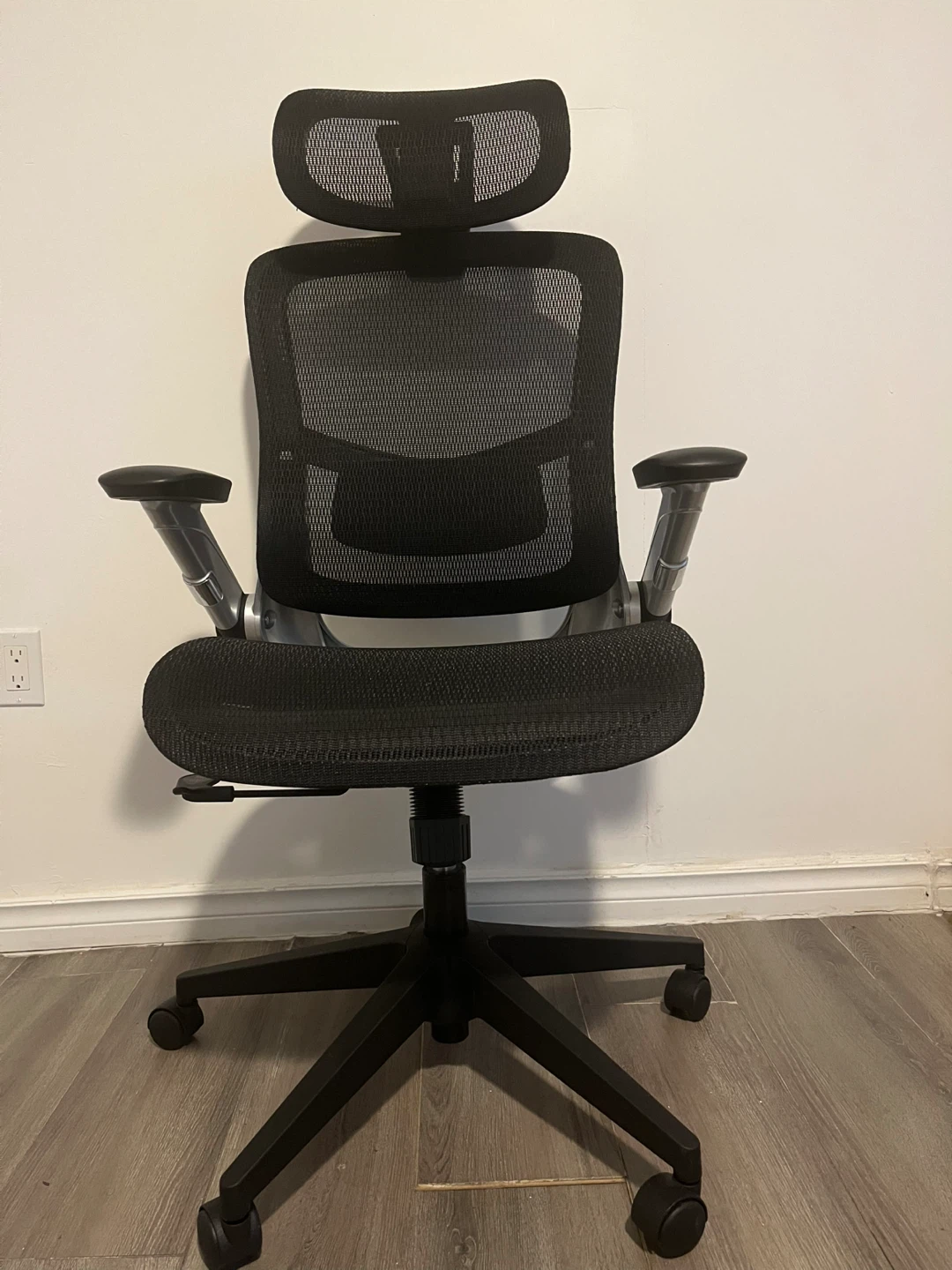 Black adjustable standing desk and office chair - photo 4