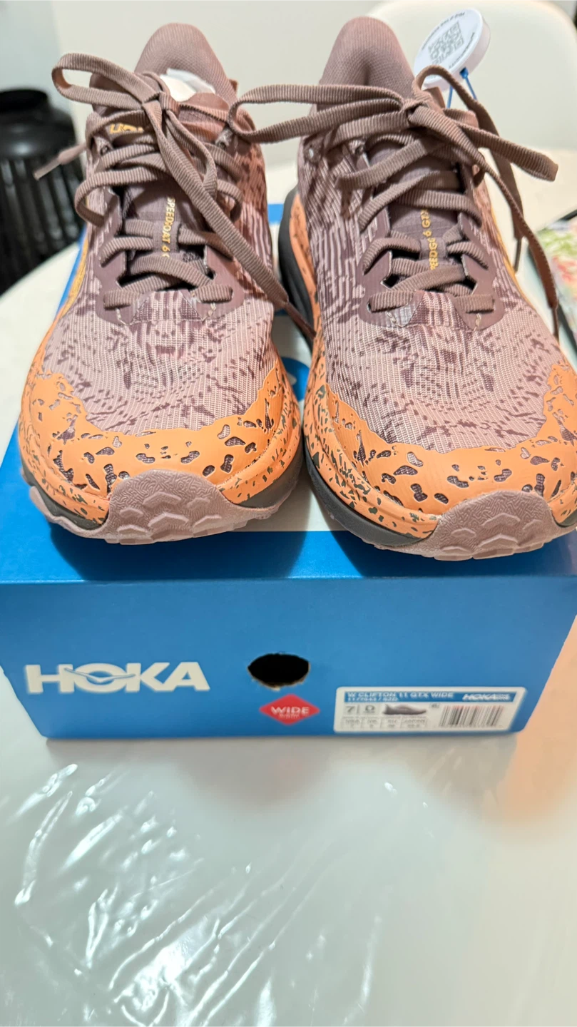 Hoka Speedgoat  size 6.5 GTX Trail Running Shoes - photo 5