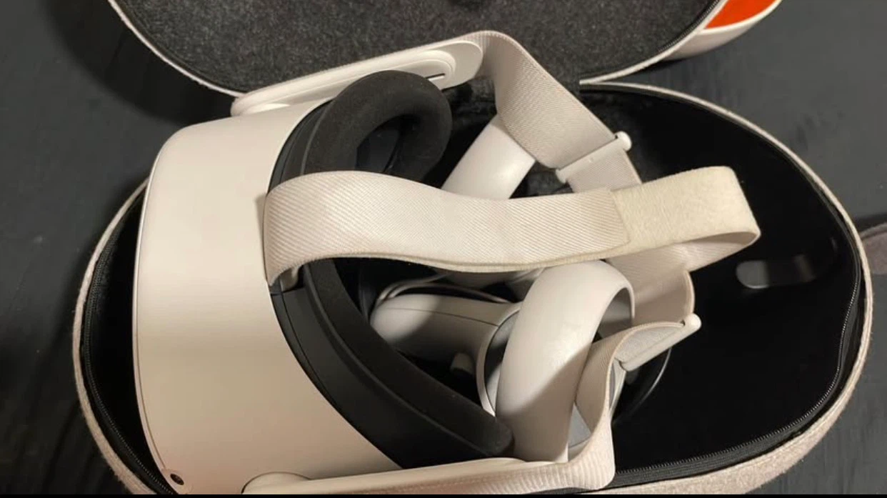 PRICE NEGOTIABLE Meta Quest 2 VR Headset with Carrying Case