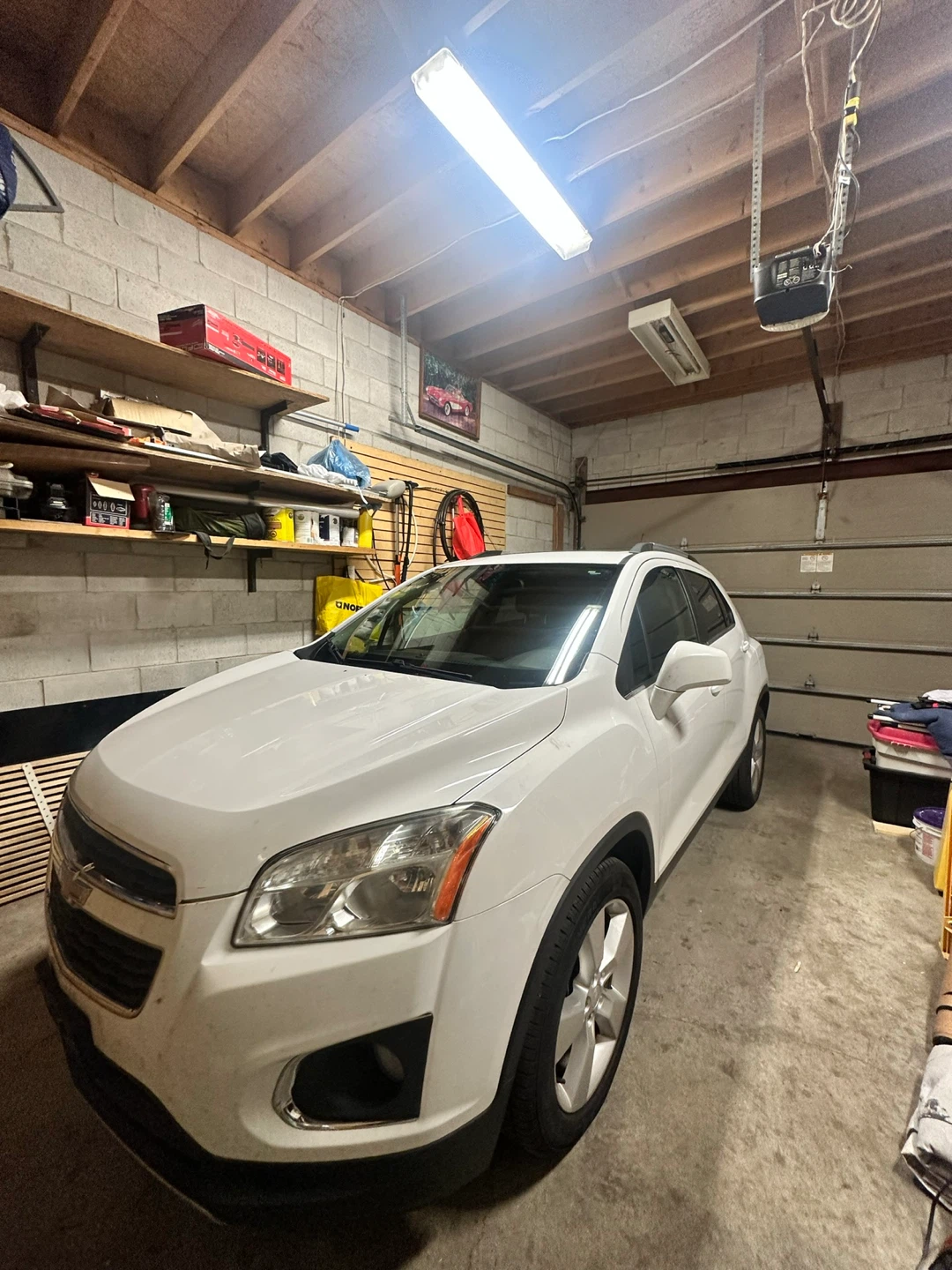 Chevrolet Trax White SUV - photo 5