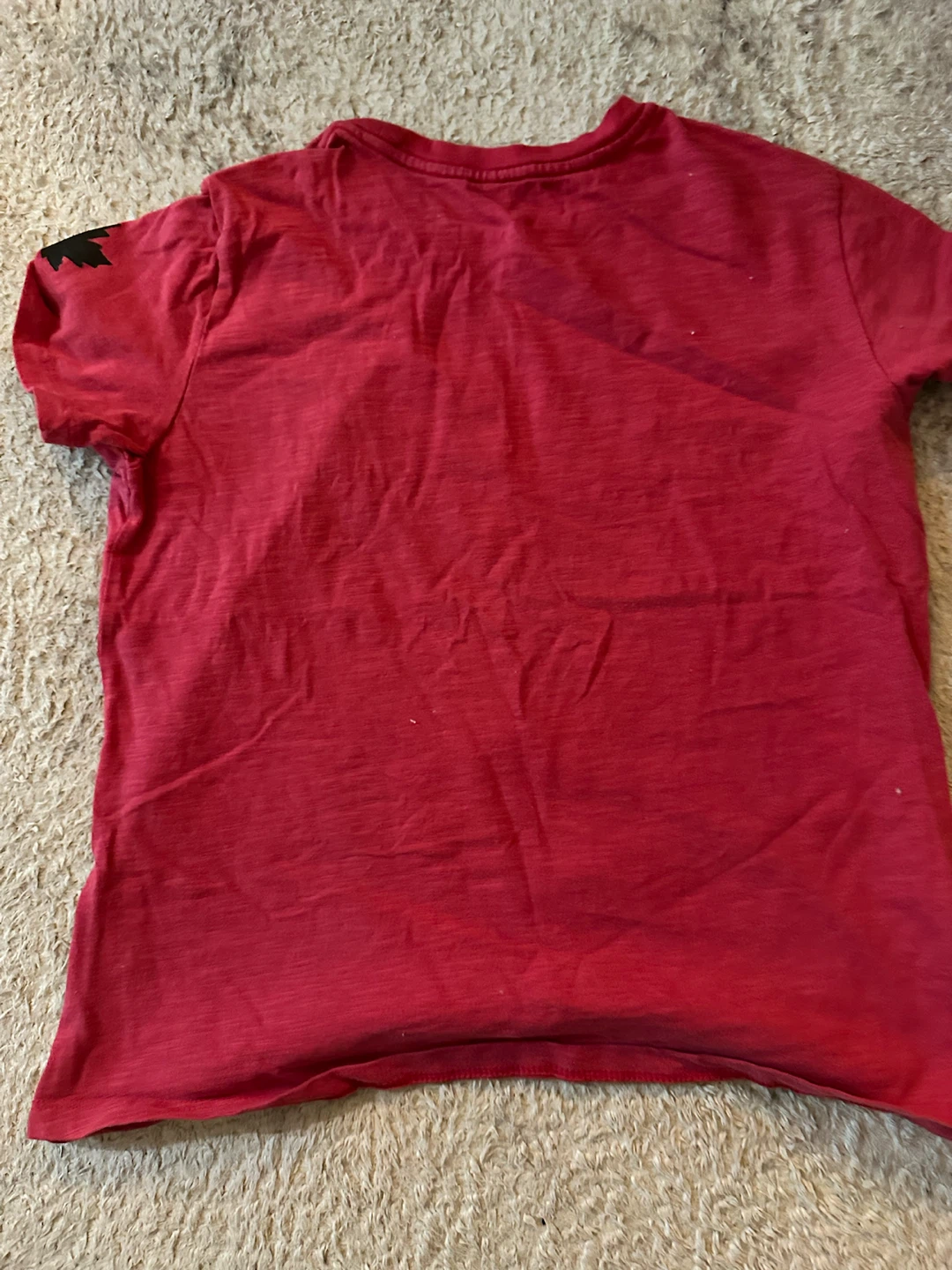 Red Canada Graphic T-shirt - photo 2